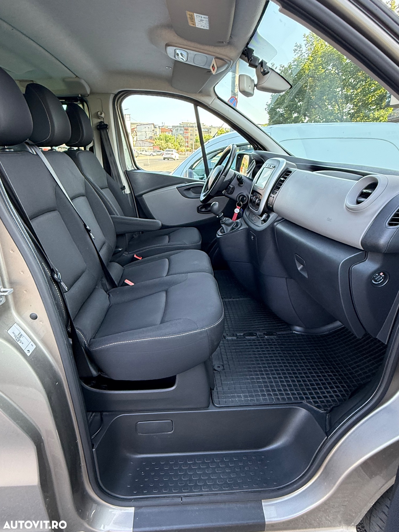 Renault Trafic ENERGY dCi 125 Grand Combi Expression - 12