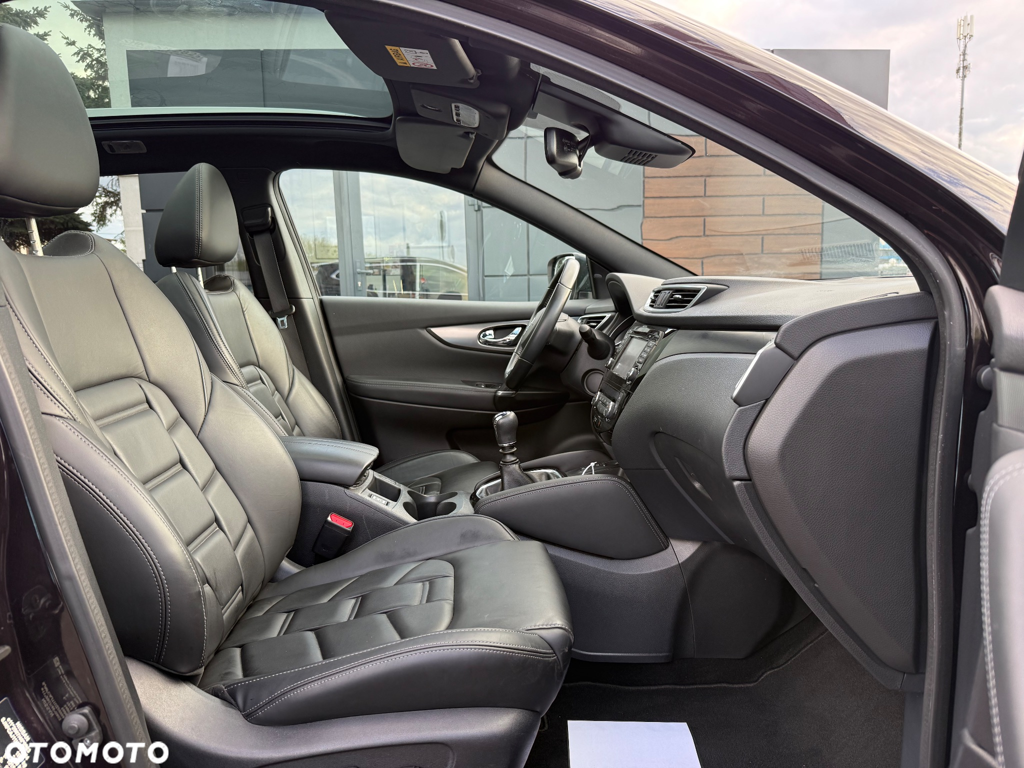 Nissan Qashqai 1.6 DIG-T TEKNA+ - 26