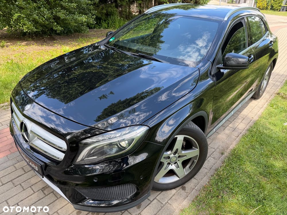 Mercedes-Benz GLA 200 AMG Line - 28