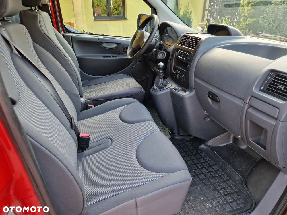 Peugeot Expert - 8