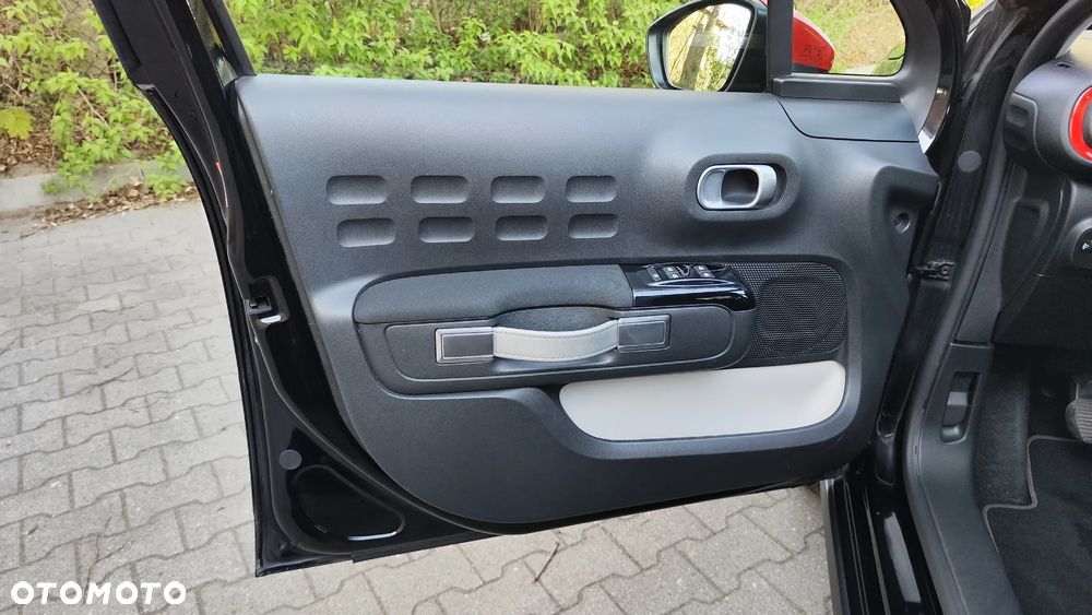 Citroën C3 1.2 PureTech Shine S&S - 17