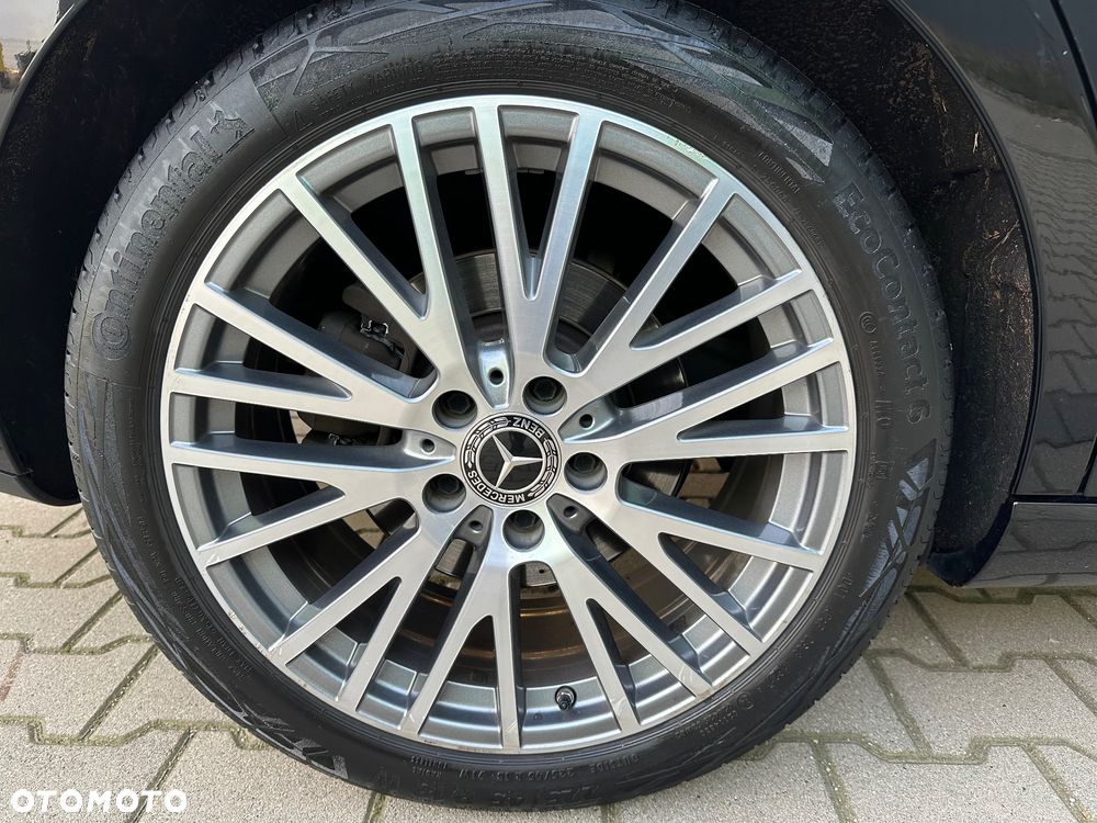 Mercedes-Benz CLA 180 d 8G-DCT Progressive Line Advanced - 40