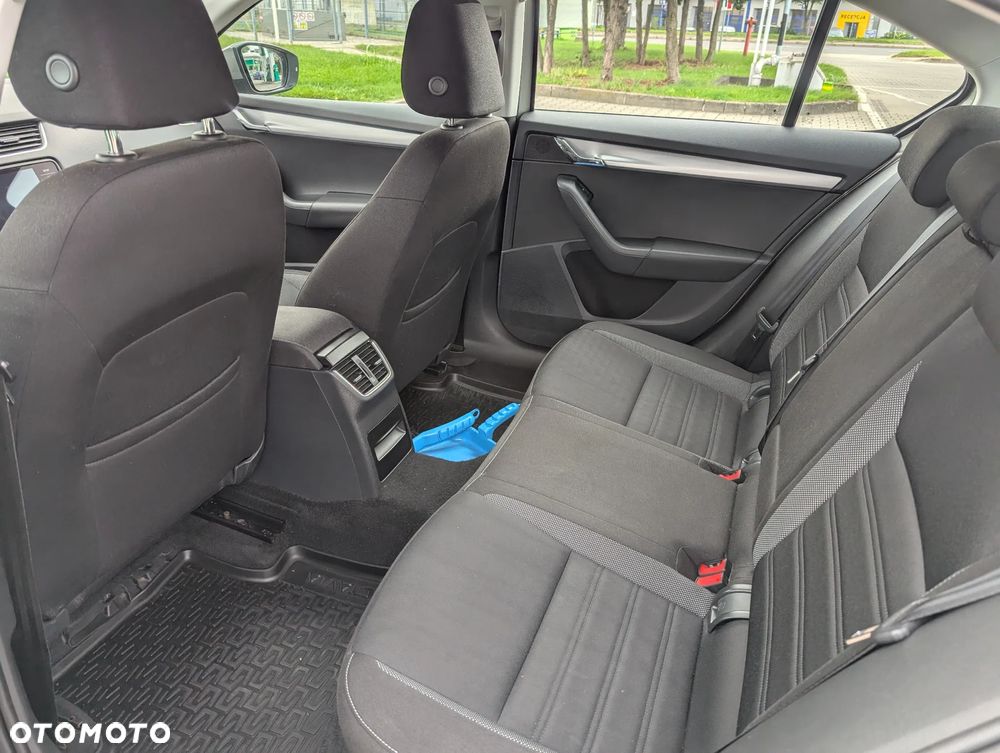 Skoda Octavia 1.6 TDI Ambition - 12