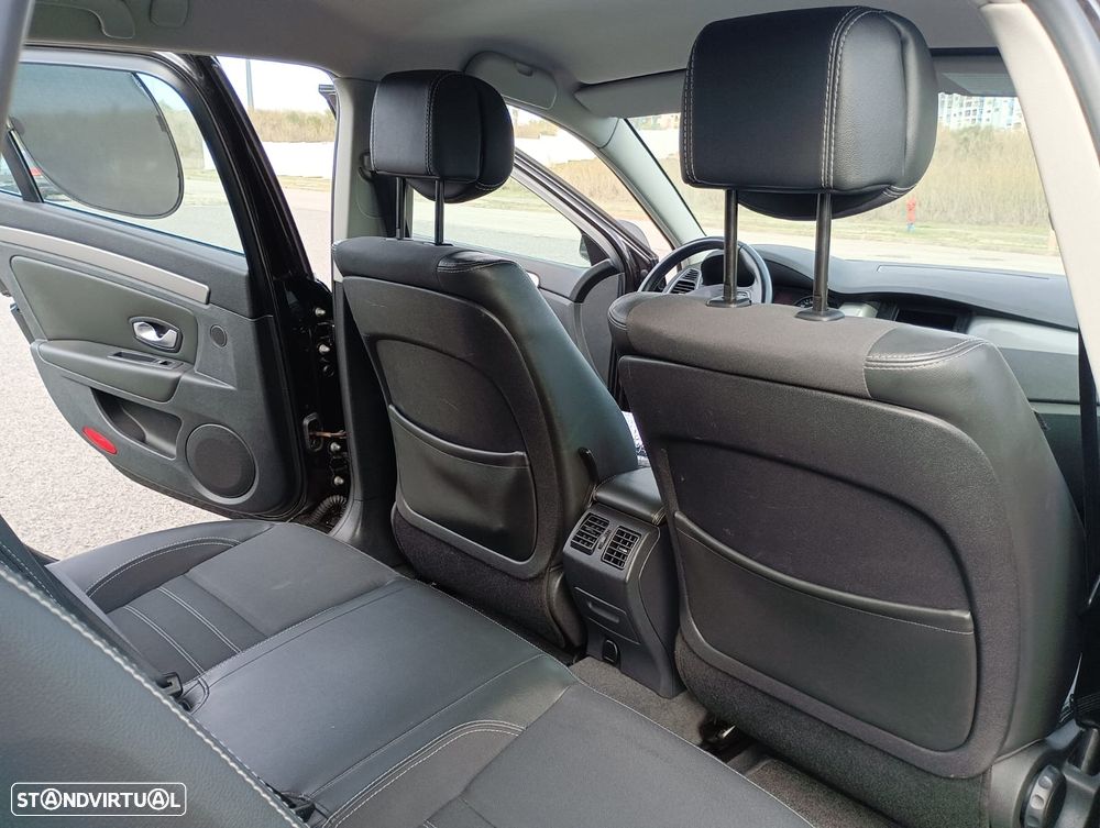 Renault Laguna Break 1.5 dCi Expression - 17