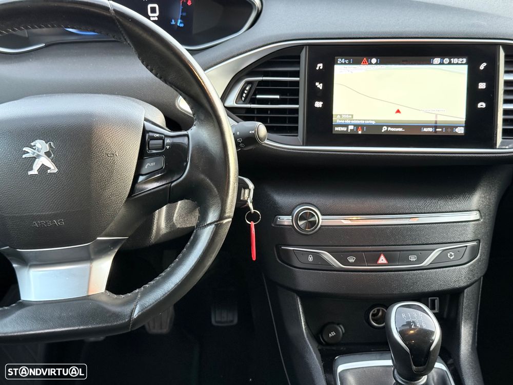 Peugeot 308 SW 1.5 BlueHDi Style - 31