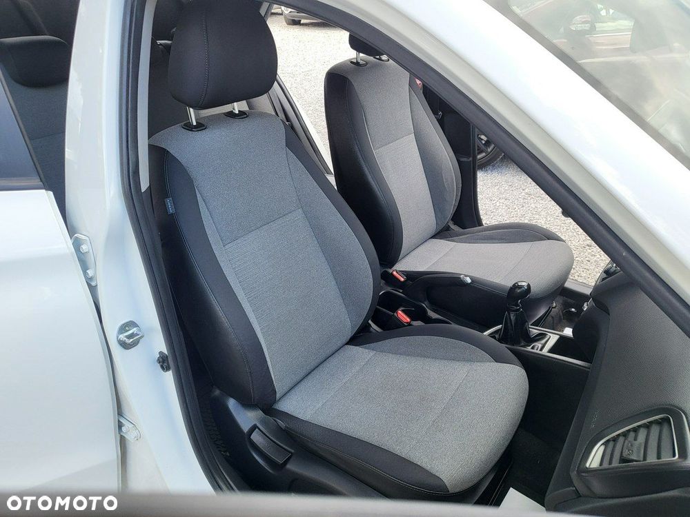 Hyundai i20 - 23