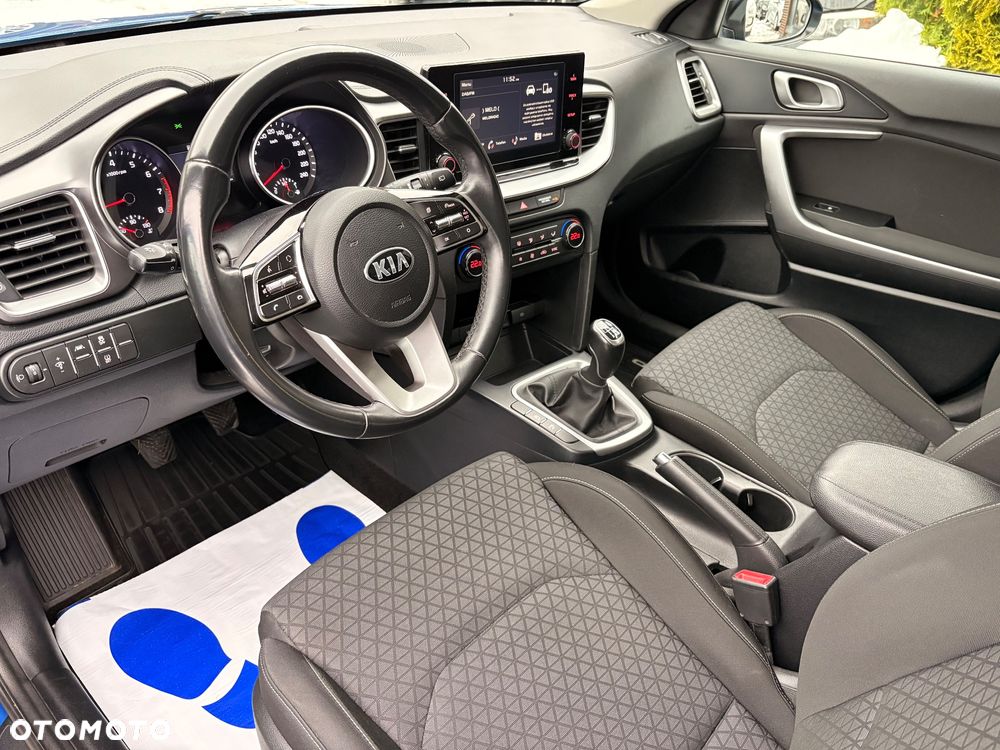 Kia Ceed 1.5 T-GDI Business Line Plus - 14