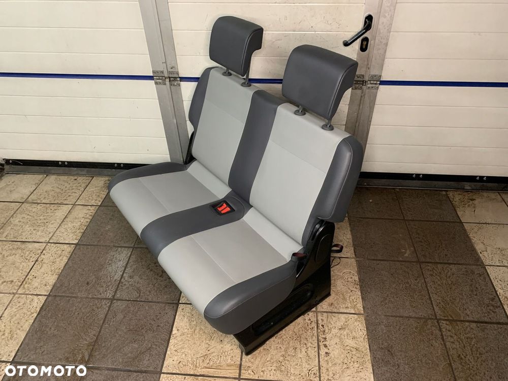 Fotele kanapa 3 rząd VW CADDY skóra jak nowe - 3