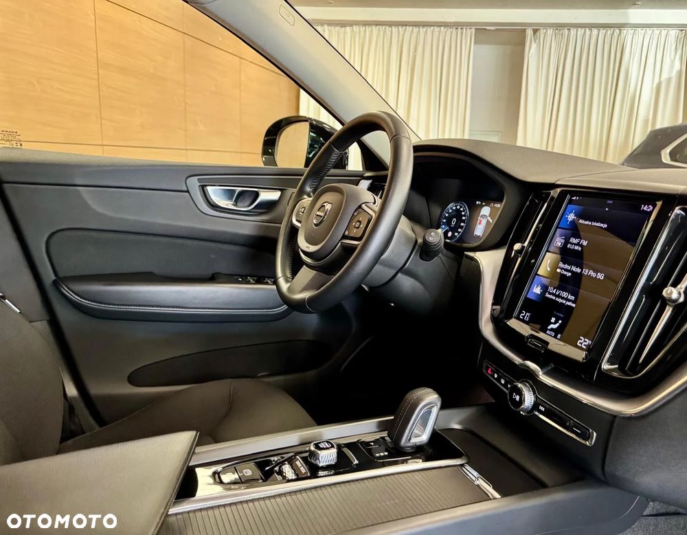 Volvo XC 60 T5 AWD Momentum - 7