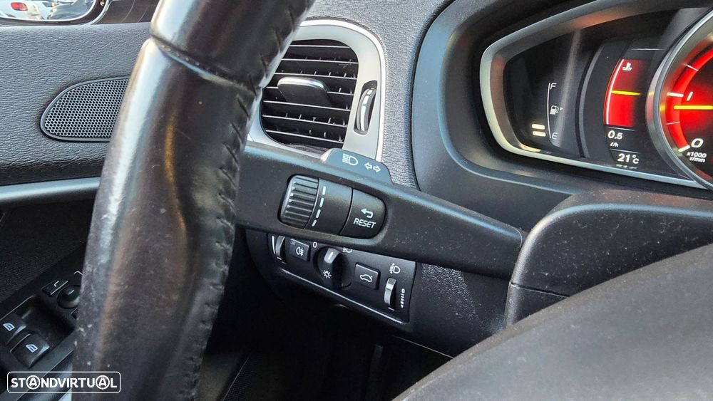 Volvo V40 1.6 D2 Momentum Powershift Eco - 13