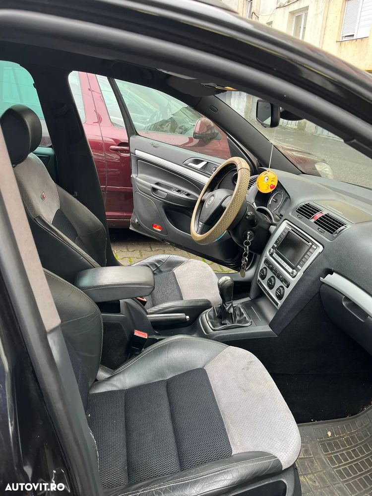 Skoda Octavia Combi 2.0 RS TDI - 3