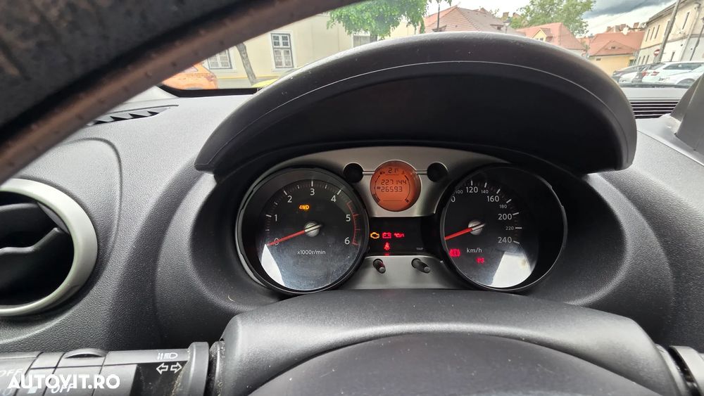 Nissan Qashqai 2.0 DCI All Mode 4x4 Tekna Plus - 17