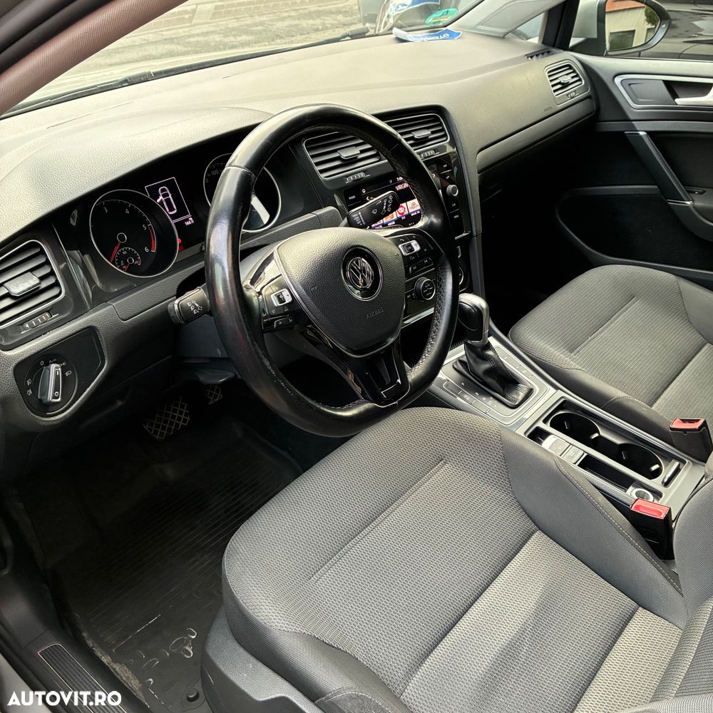 Volkswagen Golf 2.0 TDI DSG Comfortline - 8
