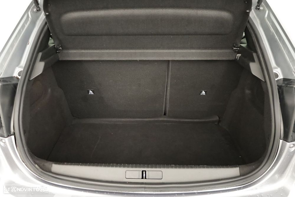 Peugeot 208 1.2 PureTech Style - 24