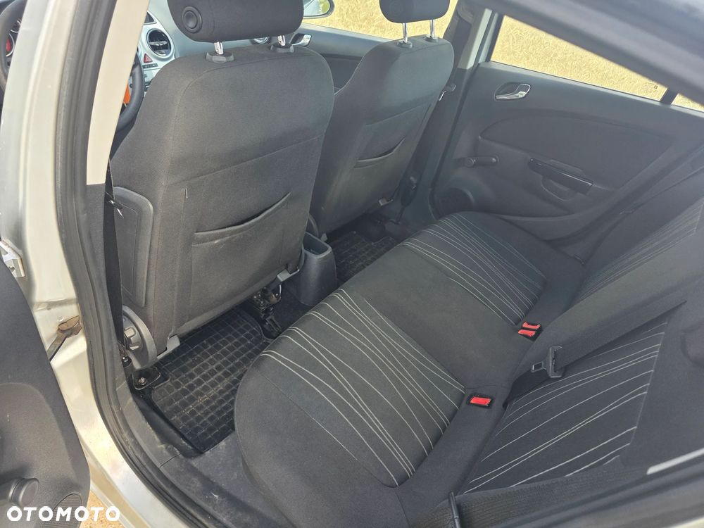 Opel Corsa 1.2 16V Cosmo - 8