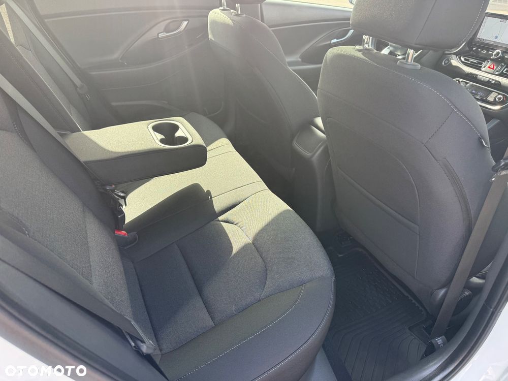 Hyundai i30 1.5 DPI Modern - 14