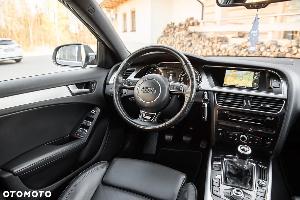 Audi A4 Avant 2.0 TDI DPF S line Sportpaket - 28