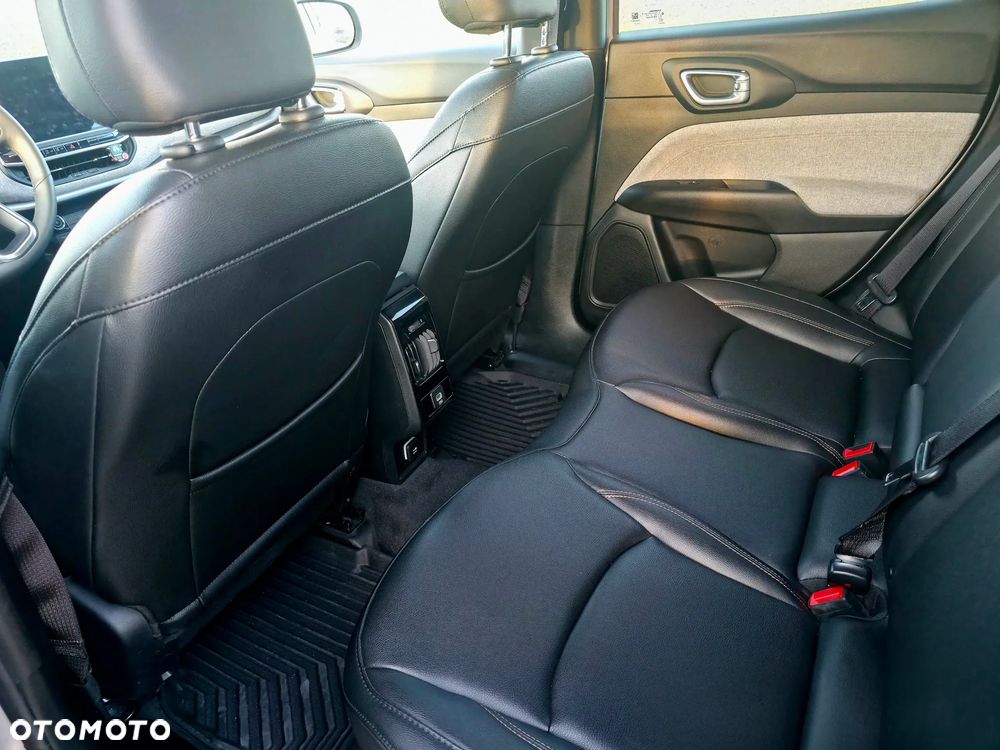 Jeep Compass - 9