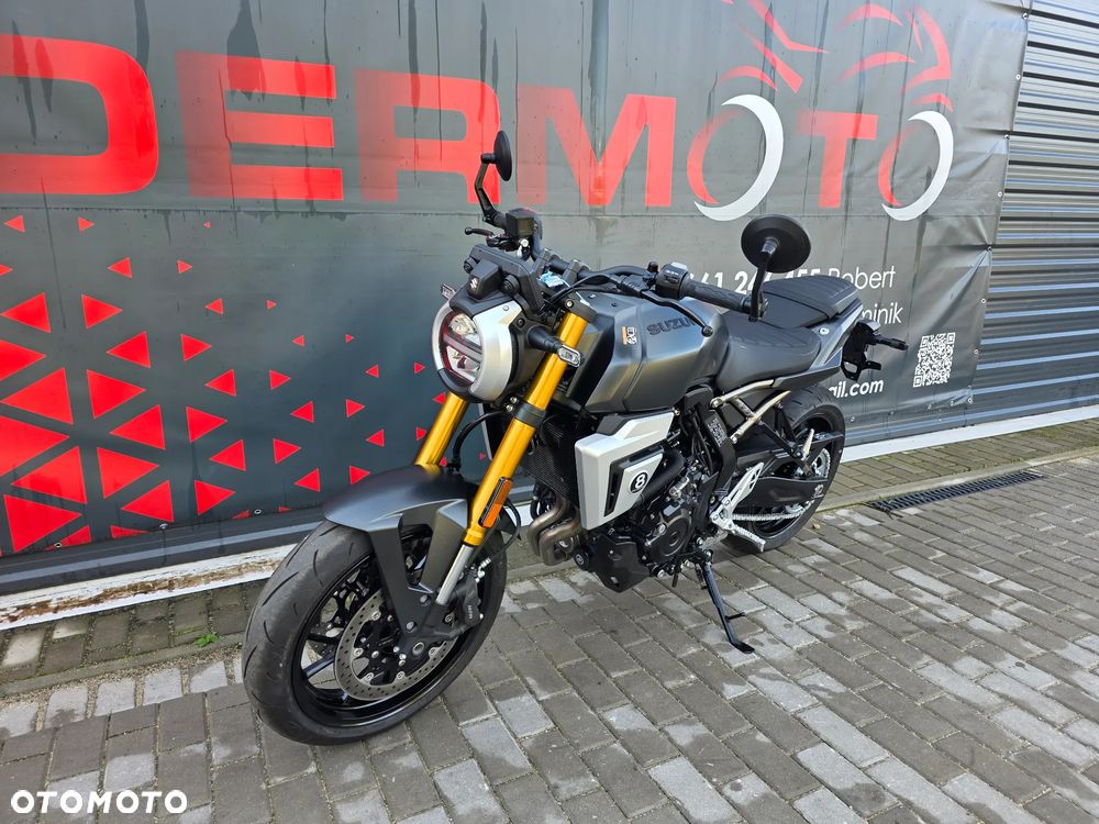 Suzuki GSX - 30