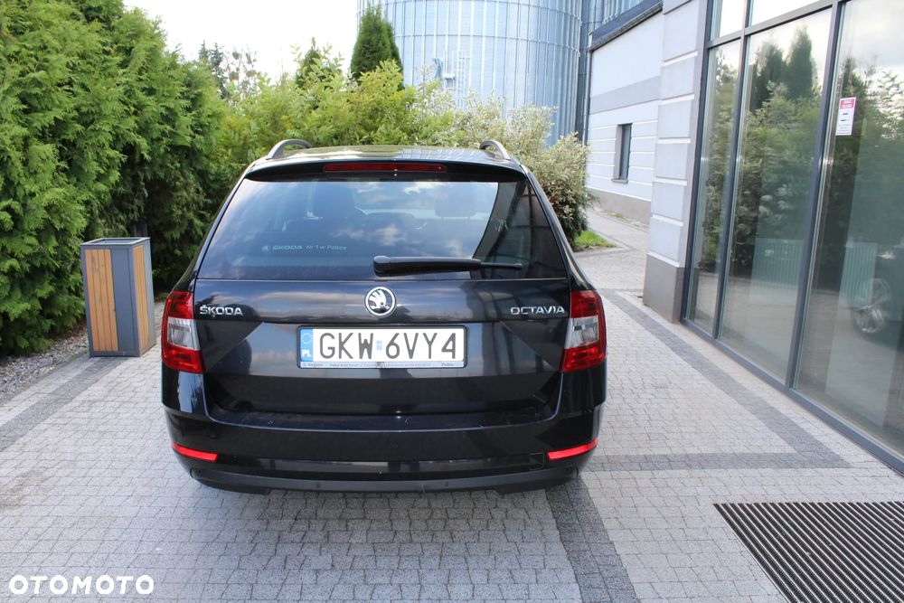 Skoda Octavia 2.0 TDI Style DSG - 3