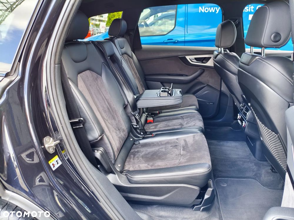 Audi Q7 - 13