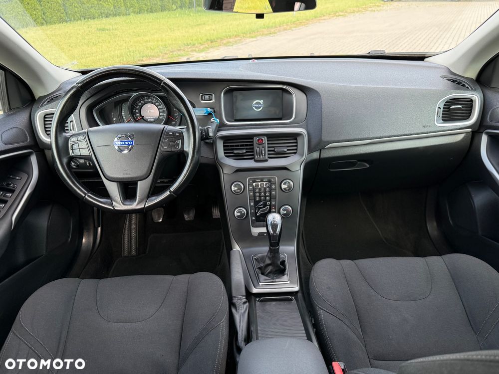 Volvo V40 - 29
