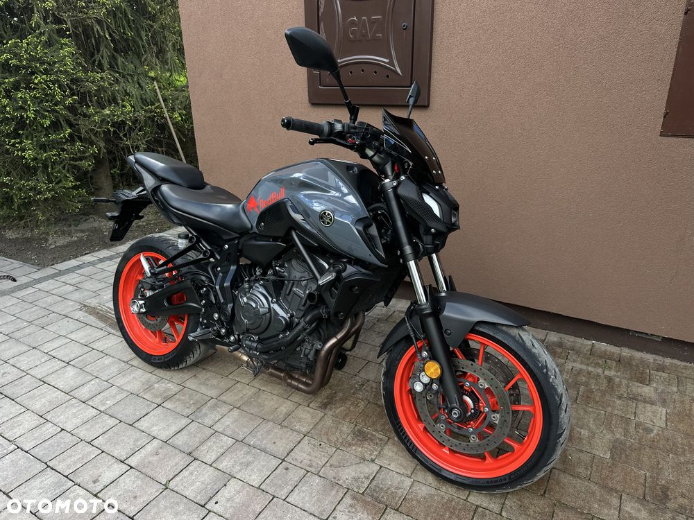 Yamaha MT - 2