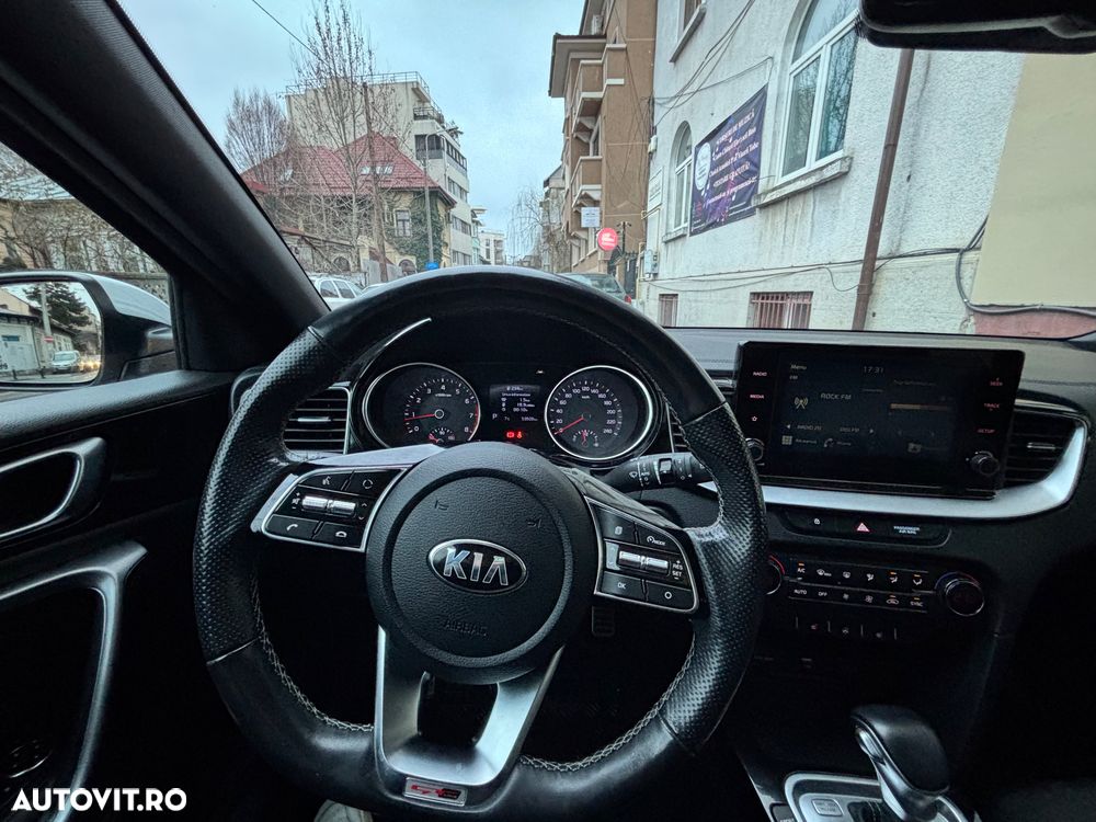 Kia Ceed 1.4 T-GDI 7DCT GT Line - 26