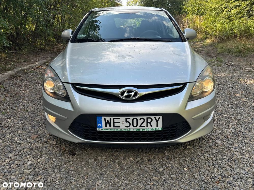 Hyundai i30 1.6 CRDi Comfort EU5 - 12