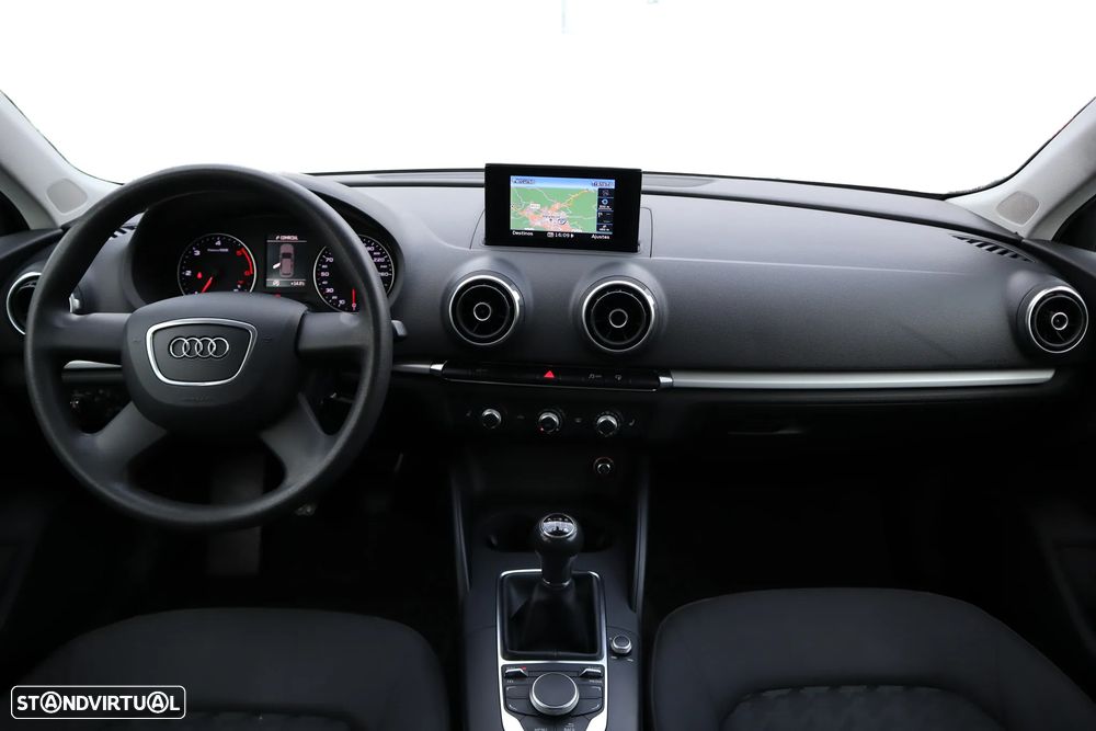 Audi A3 Sportback 1.6 TDI Advance - 6