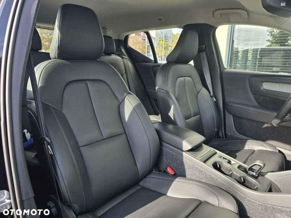 Volvo XC 40 B3 Core - 16