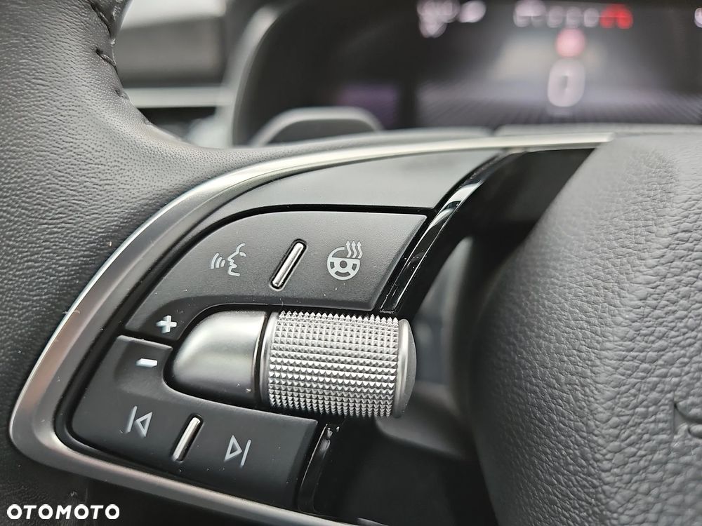 Skoda Kamiq 1.0 TSI Selection DSG - 24