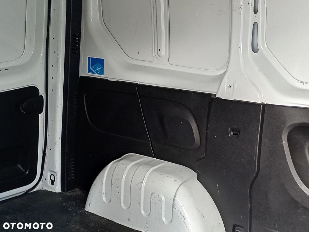 Opel VIVARO - 20