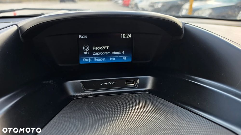 Ford Kuga - 24