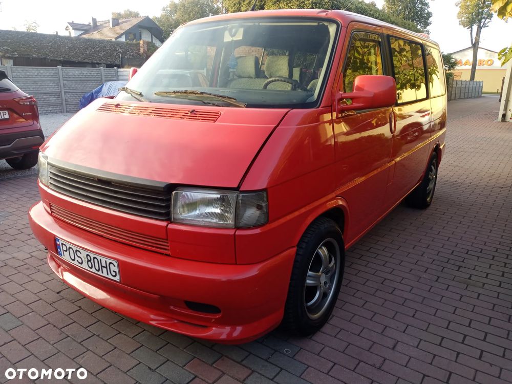 Volkswagen Transporter - 1
