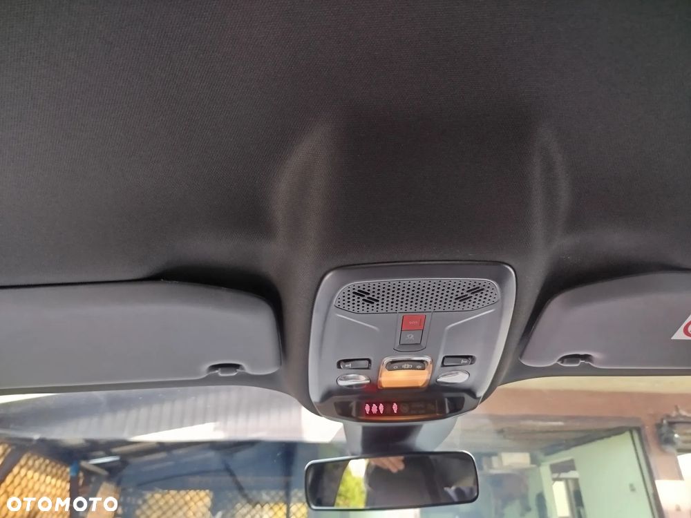 Peugeot 2008 136 Active - 19