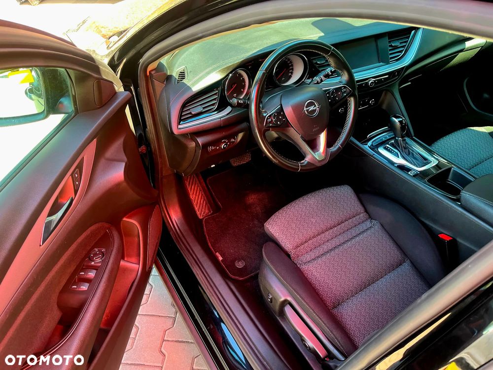 Opel Insignia 1.5 T Innovation S&S - 10