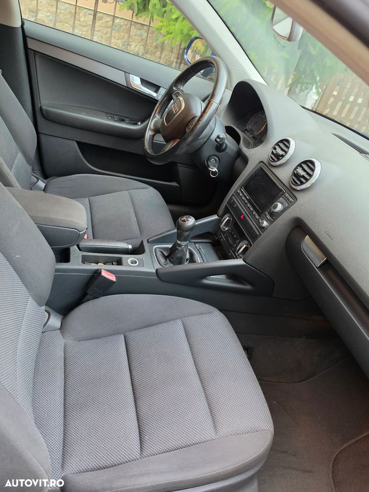 AUDI A3 Sportback 2011 — imagine 8