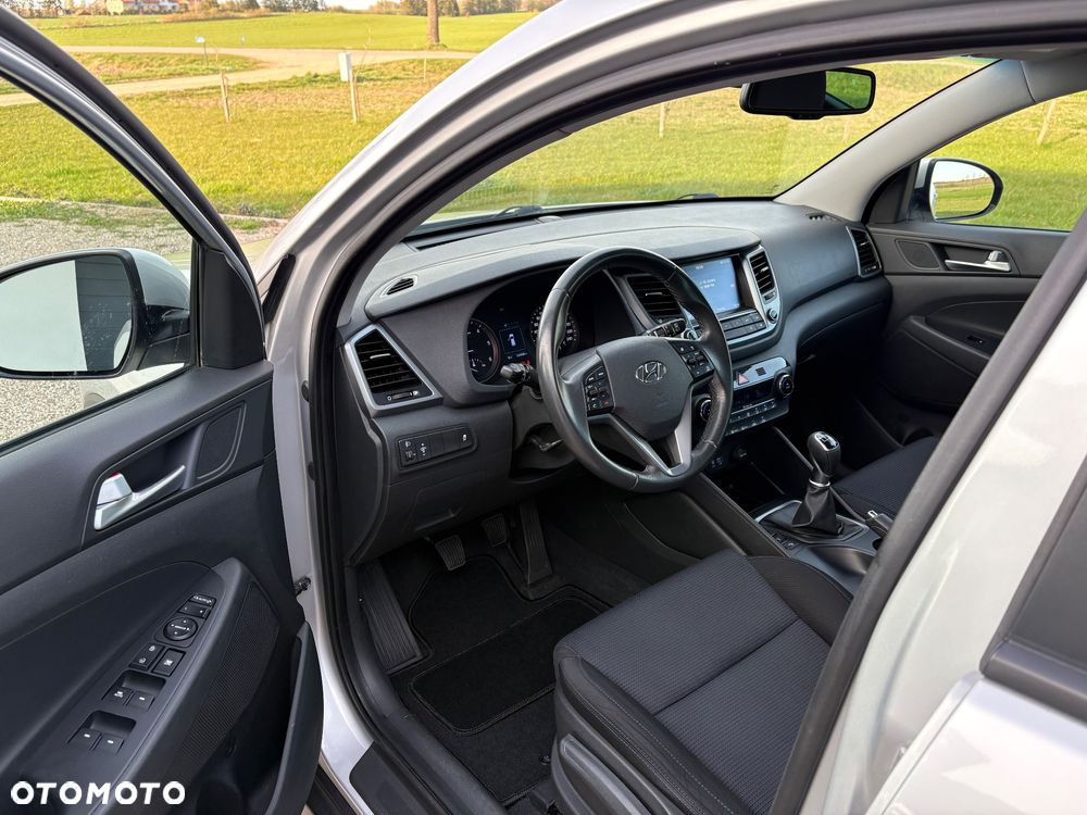 Hyundai Tucson blue 1.7 CRDi 2WD Style - 19