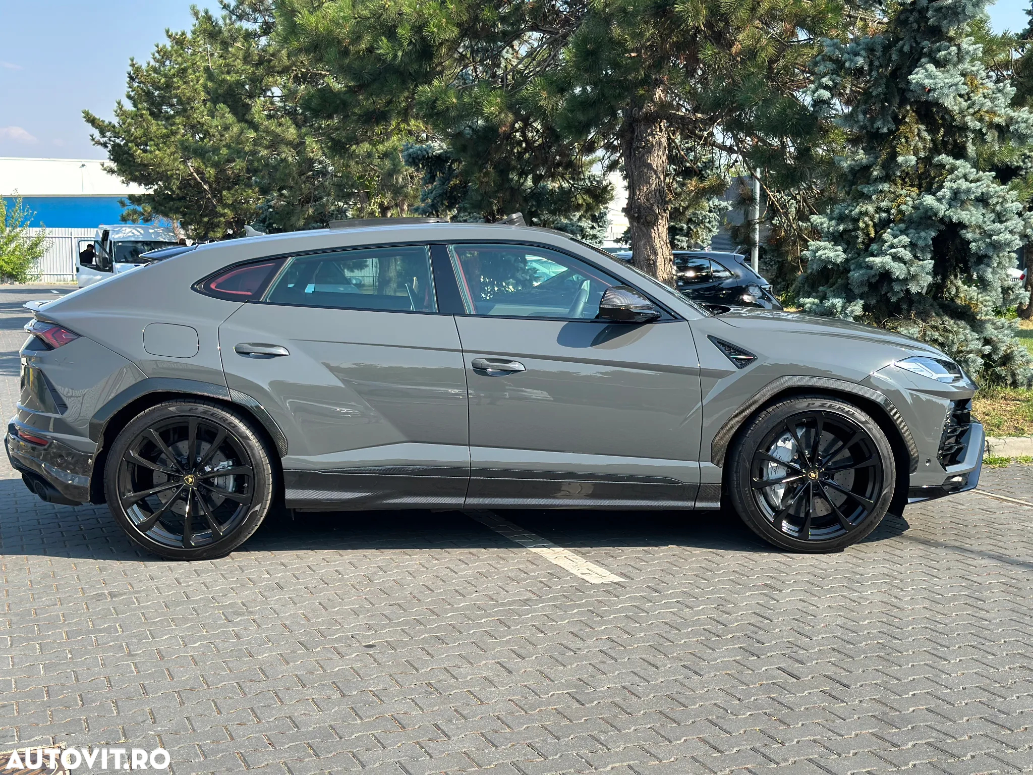 Lamborghini URUS Standard - 7