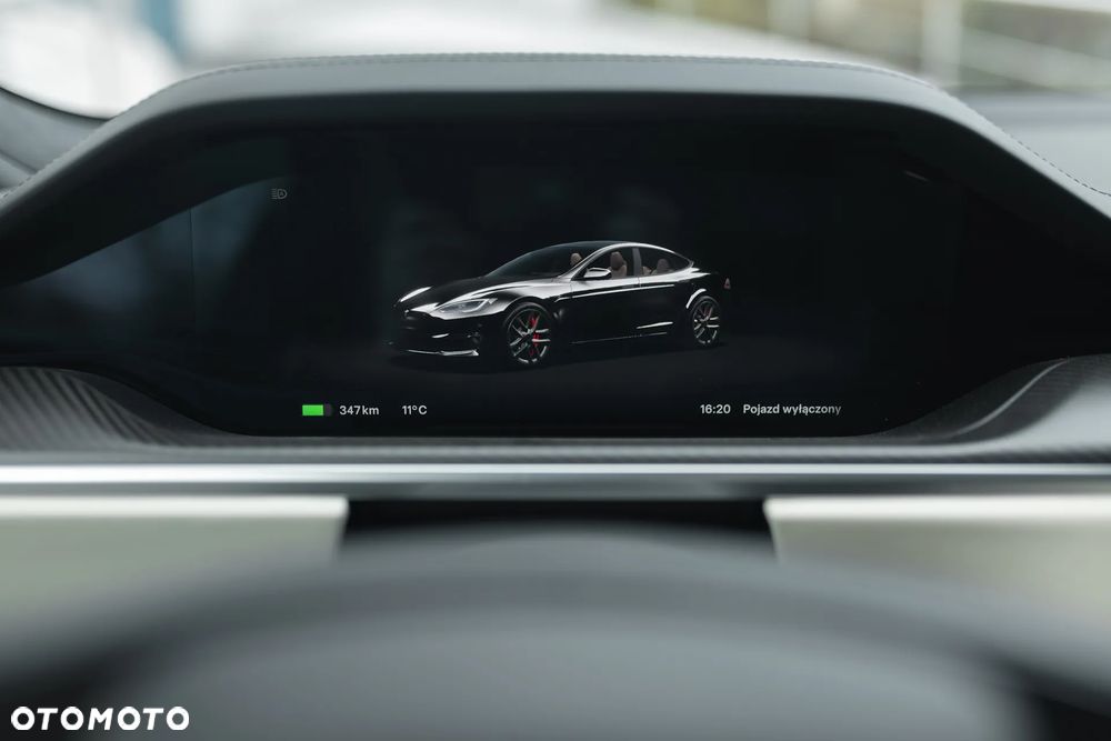 Tesla Model S - 21