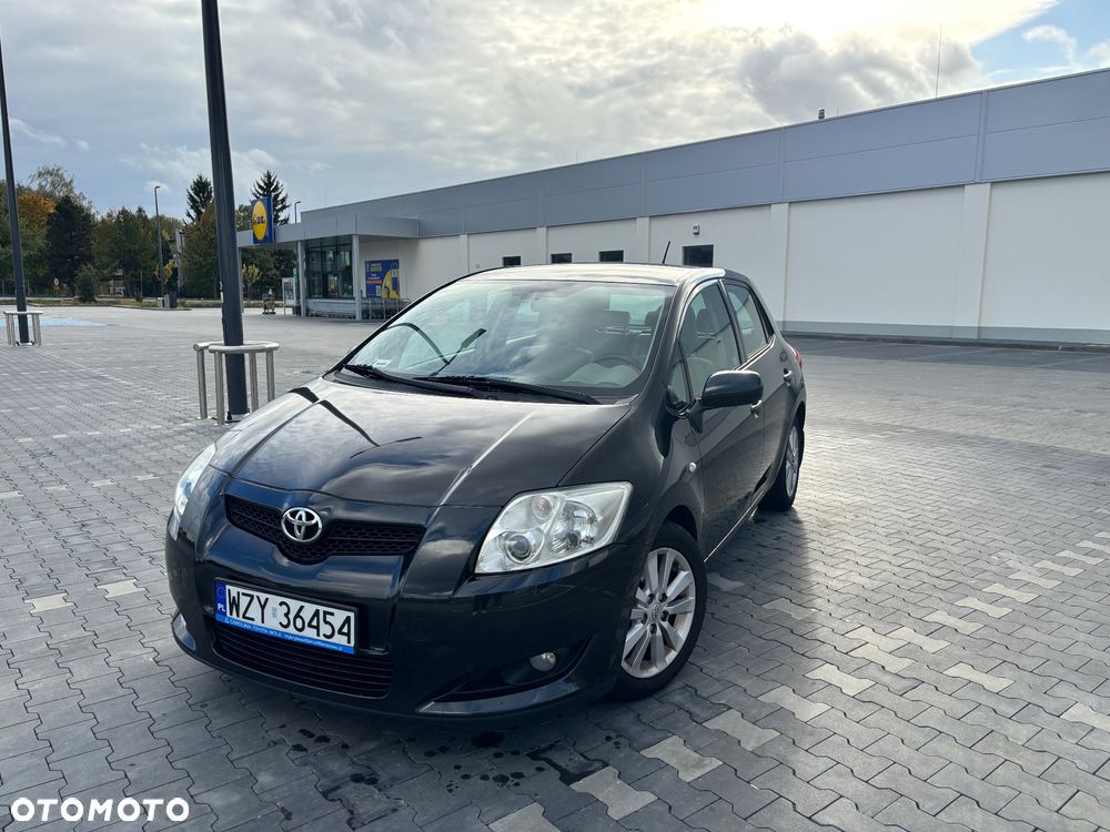 Toyota Auris - 1