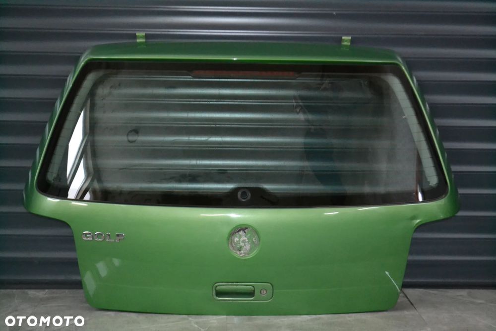 VW GOLF IV HB KLAPA BAGAŻNIKA GOŁA Z SZYBĄ LA6P POMORSKIE - 1