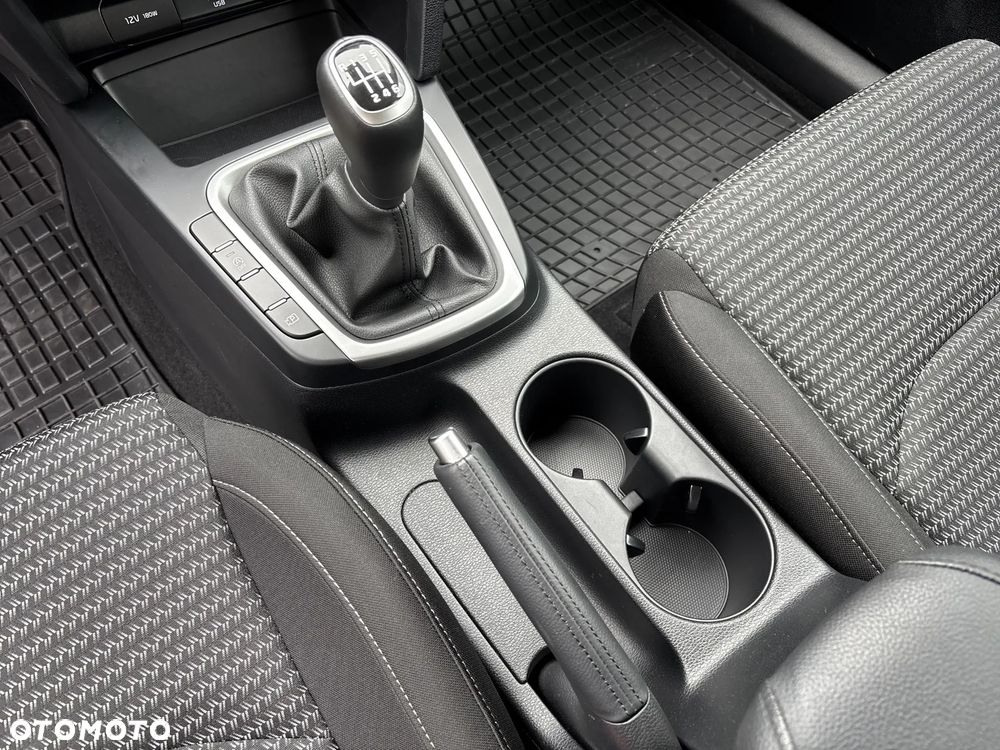 Kia Ceed 1.5 T-GDI M - 15