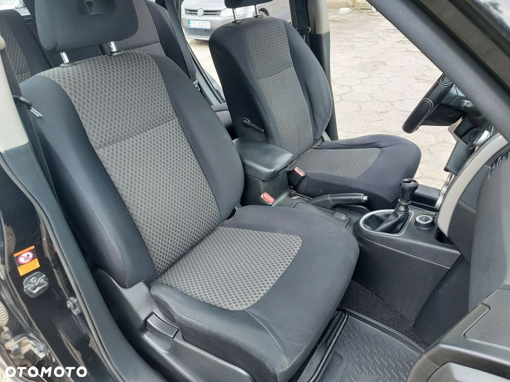 Nissan X-Trail - 16