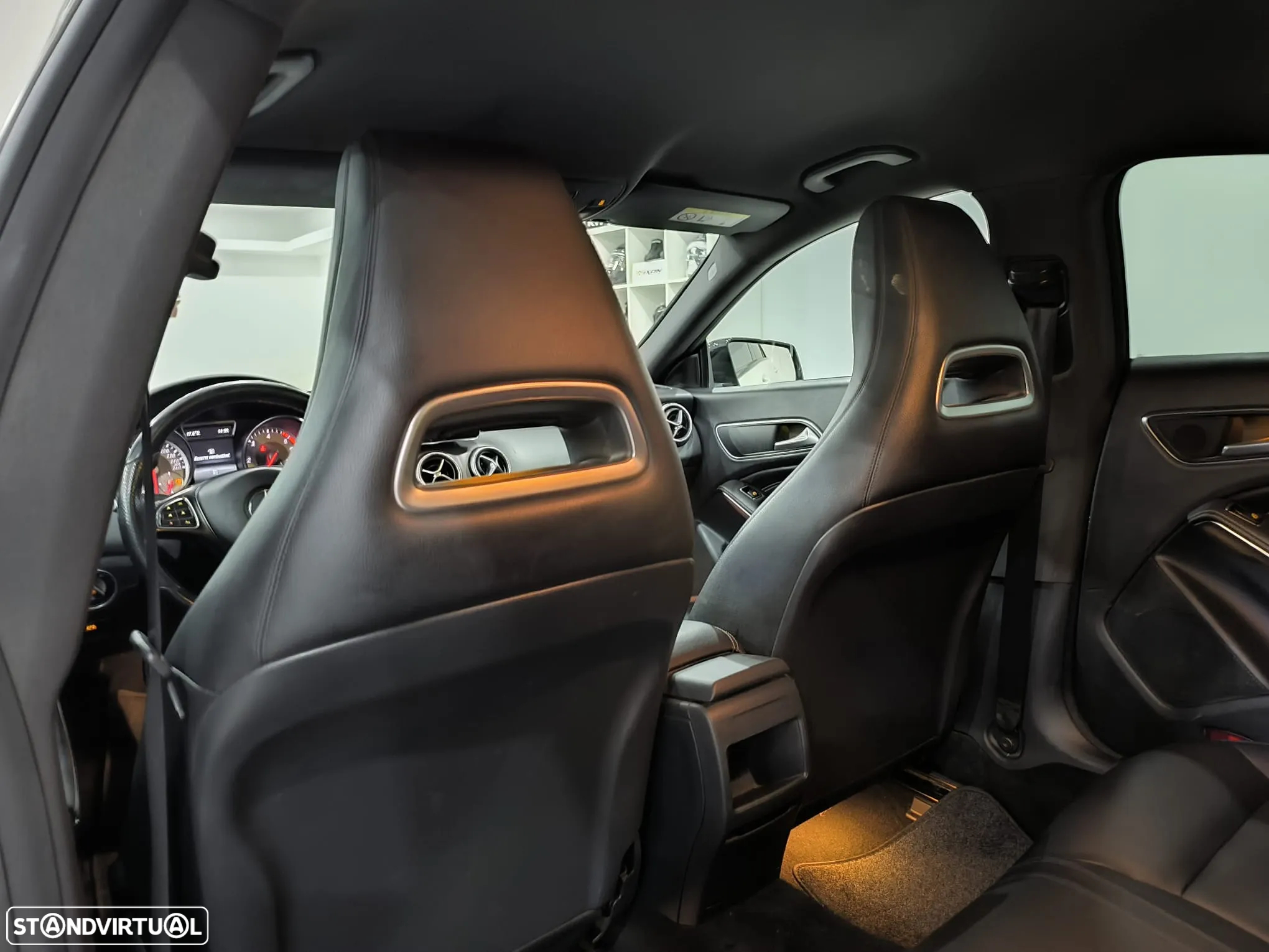 Mercedes-Benz CLA 180 CDi - 26