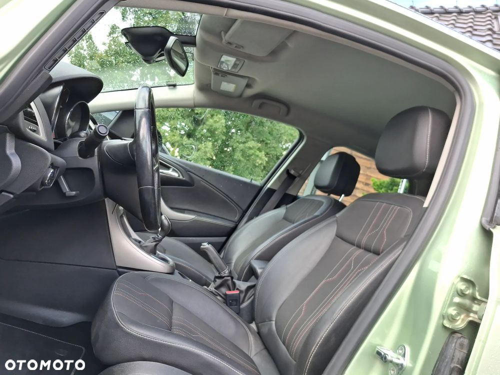 Opel Astra 1.4 Turbo Sports Tourer 150 Jahre - 22