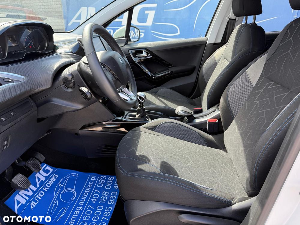 Peugeot 2008 1.2 Pure Tech Active S&S - 14