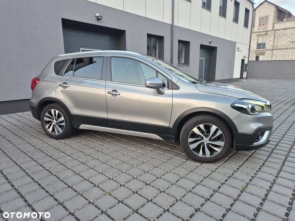 Suzuki SX4 S-Cross 1.0 T Premium - 4
