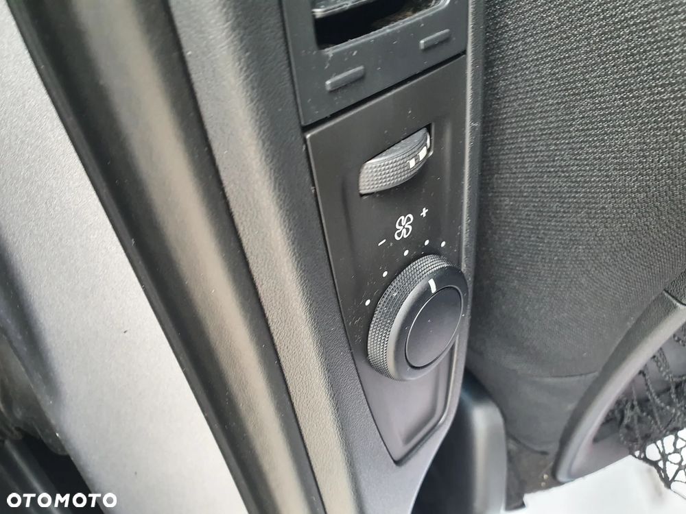 Citroën C4 Grand Picasso BlueHDi 120 EAT6 Business Class - 24